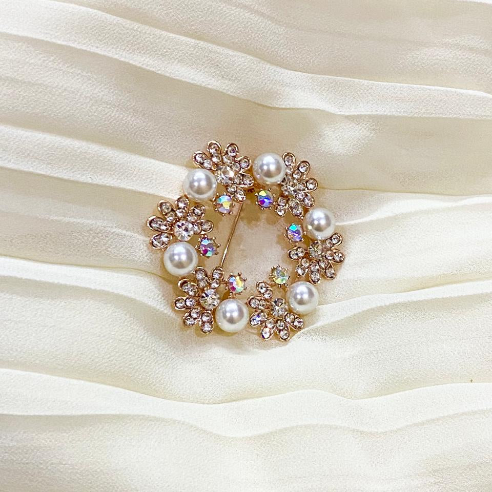 Pearl Wreath Brooch Dreamy Designs