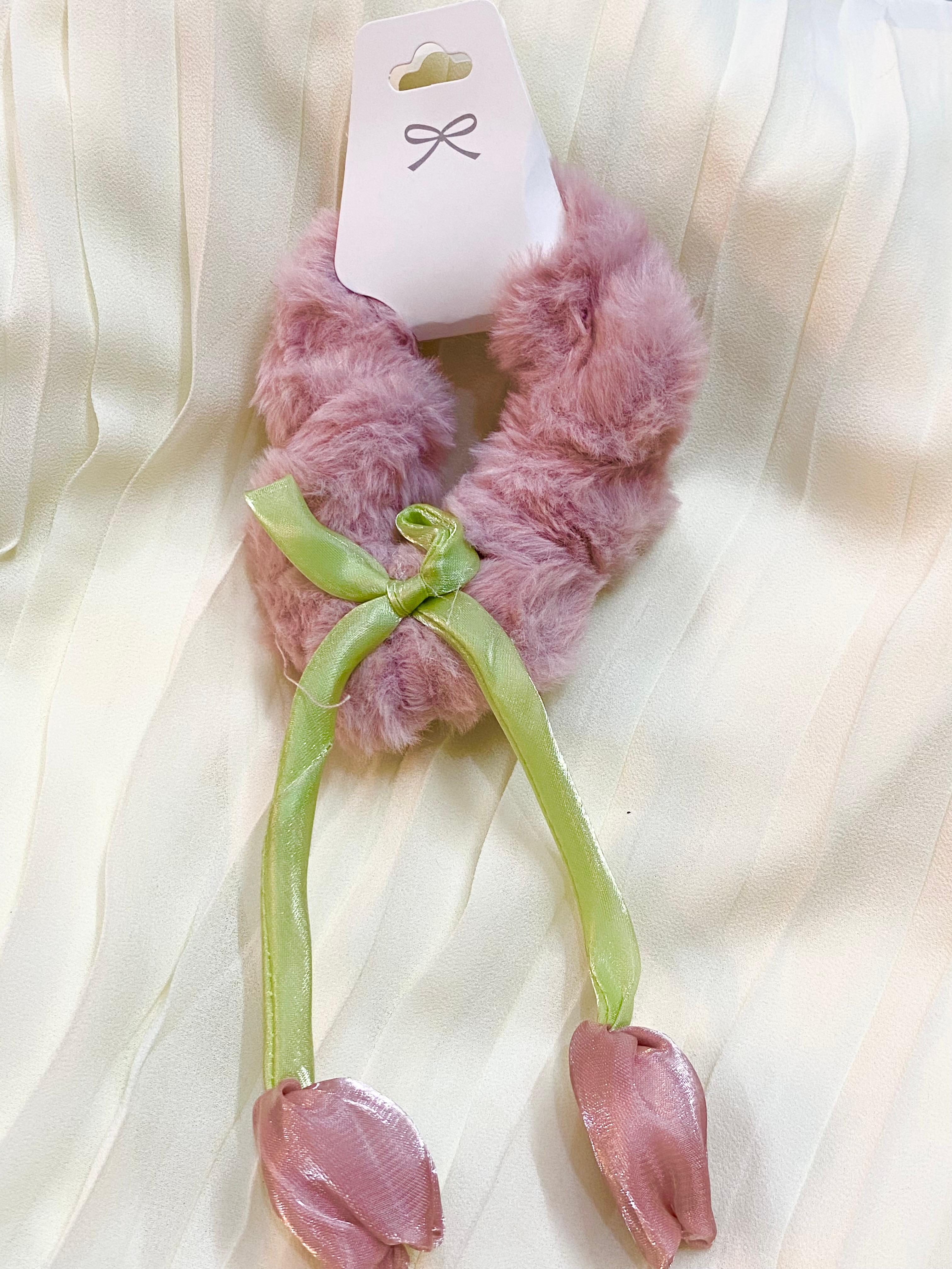 Tulip Fur Pins